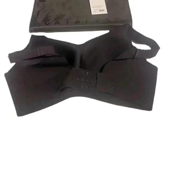 NWT Knix Catalyst black high impact athletic lightweight supportive sports bra 7 - Picture 3 of 4